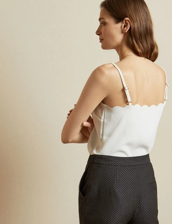SIINA Scalloped Edge Camisole SIINA Scalloped Edge Camisole